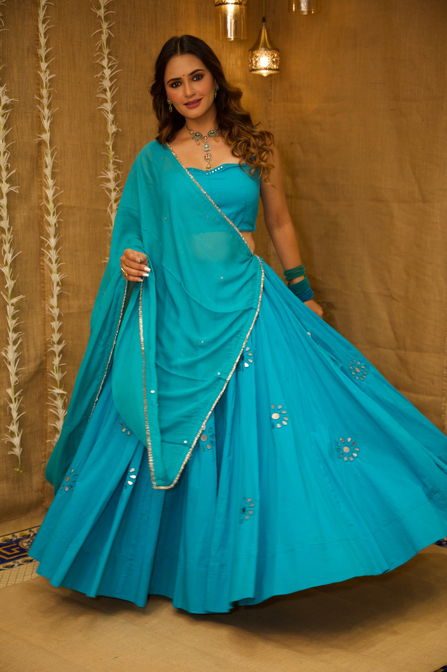 Radha Firozi Aabla Set