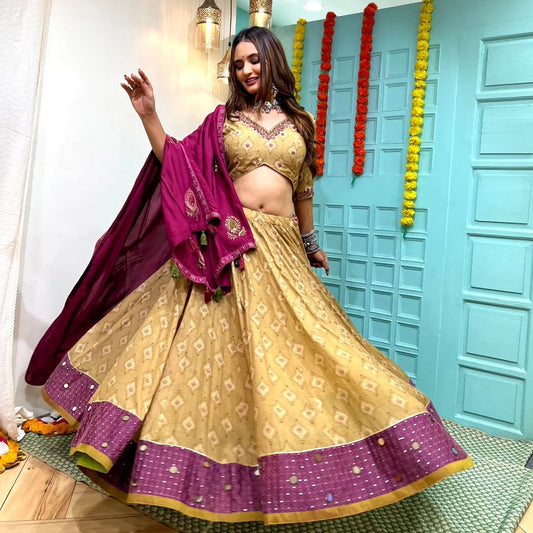 'प्रेमरंग' Navratri Lehenga