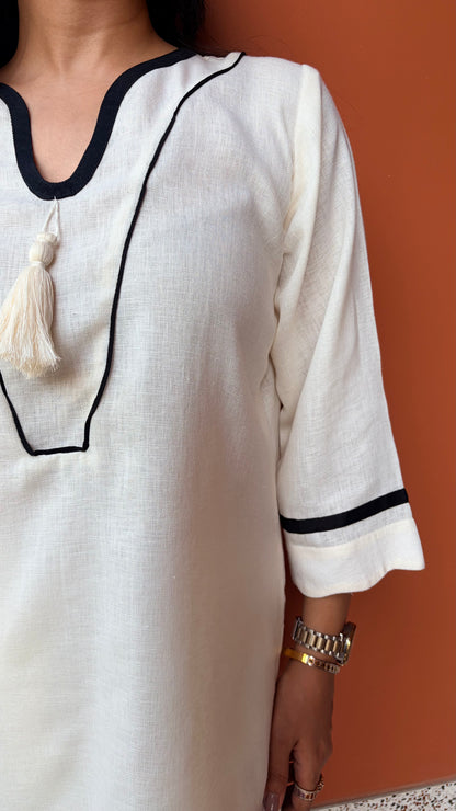‘Ivory Verse’ Linen Set
