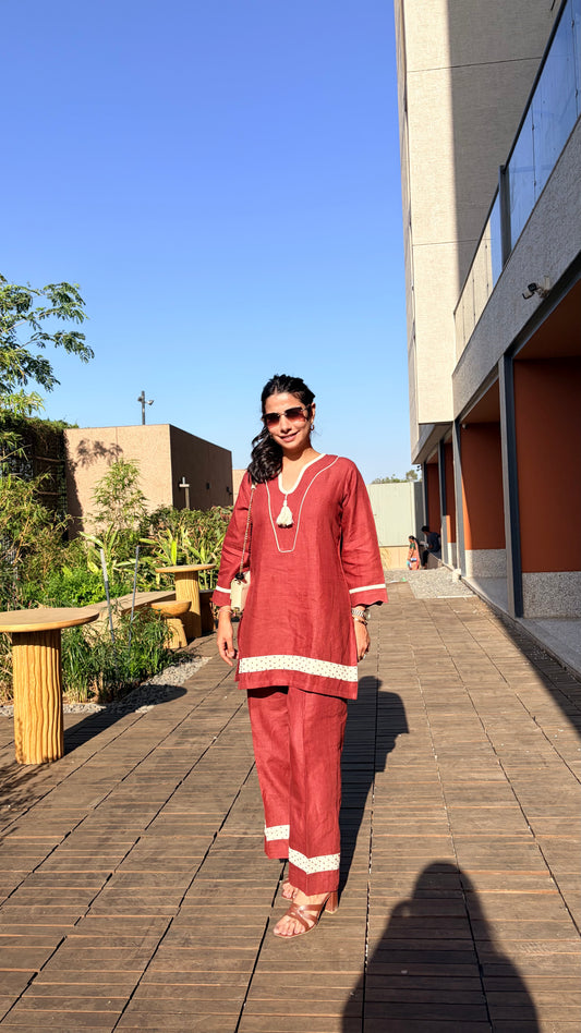 ‘Berry Maroon’ Linen Set