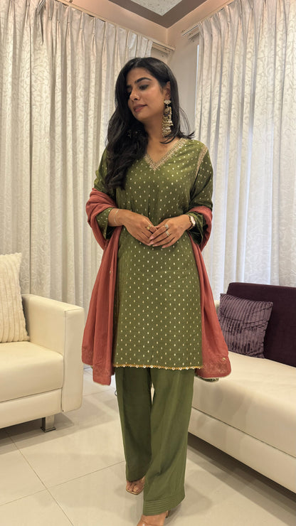 Ziya Silk Set
