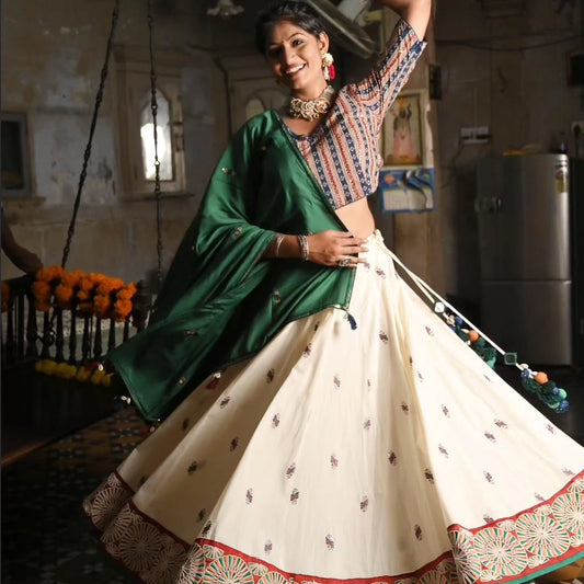 'प्रेमरंग' Lehenga