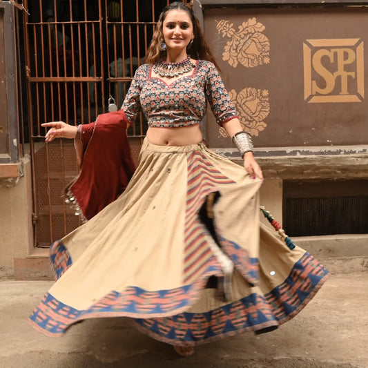 'प्रेमरंग' Lehenga
